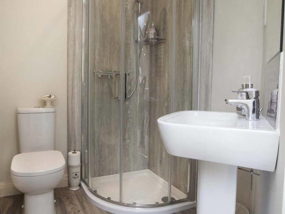The Stables Apartment Сетъл Екстериор снимка